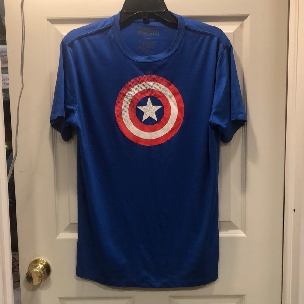 MARVEL Captain America Reflective Classic StarShield Graphic T-shirt MEDIUM